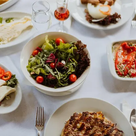 1000 Ruza 3* Belgrado