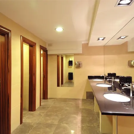 1000 Ruza 3* Belgrado