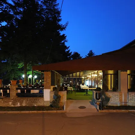 1000 Ruza Hotel 3*