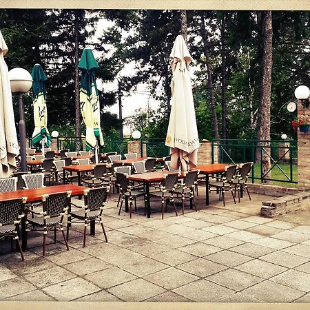 Hotel 1000 Ruza 3*