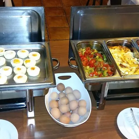 1000 Ruza Hotel Belgrado
