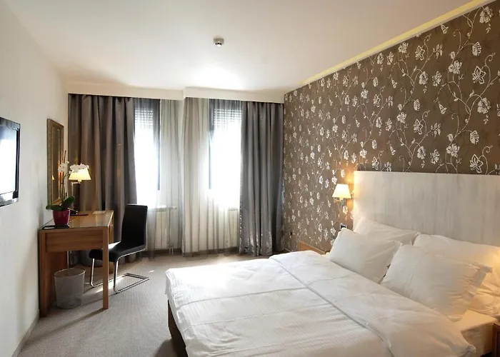 1000 Ruza 3* Belgrad